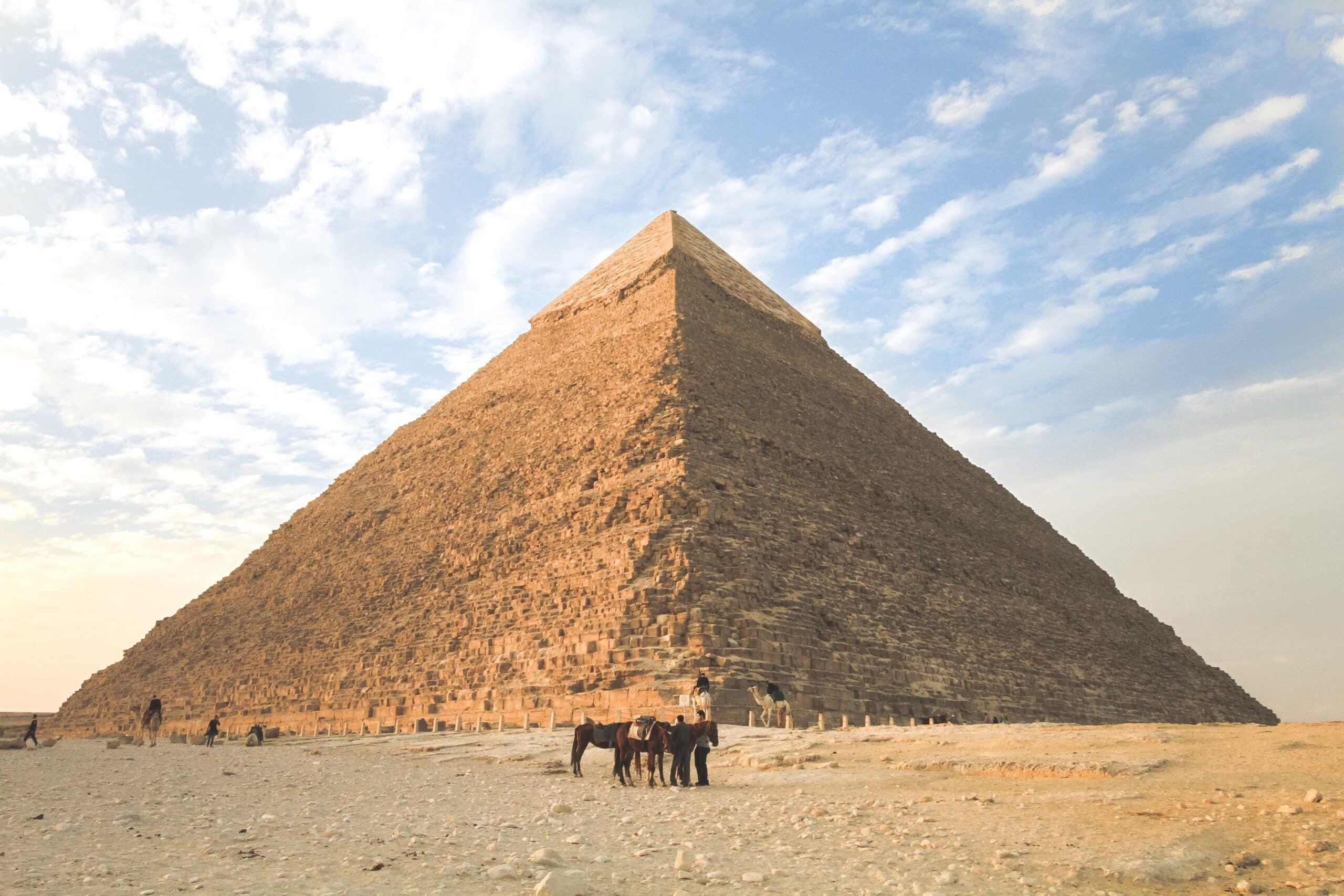 Scientists Discover Hidden Corridor In Great Pyramid Of Giza Daily Friend